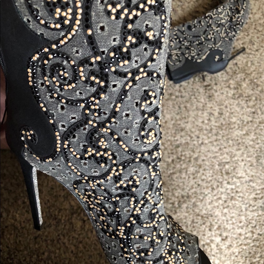 Rene Caovilla booties